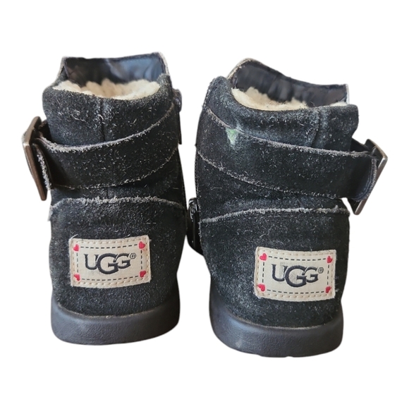 UGG Kids Size 3 Black Metallic Buckle Shearling Ankle Boots - Picture 3 of 8